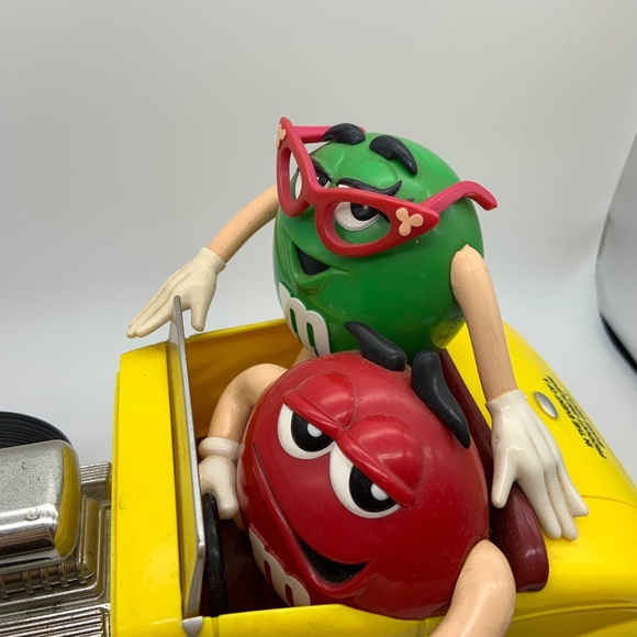 Vintage M&M's 'Rebel Without A Clue' Collectible Retired Candy Dispenser - Picture 9 of 16